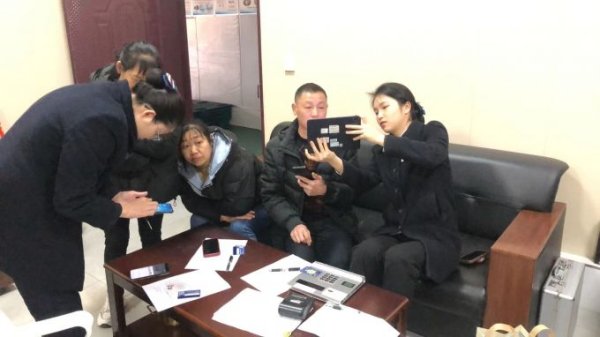 融胜配资 邮储银行嘉陵区支行金融延伸服务暖人心