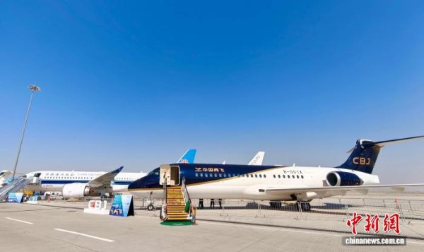 兴华配资 中国C919和C909飞机参加迪拜航展首次亮相中东